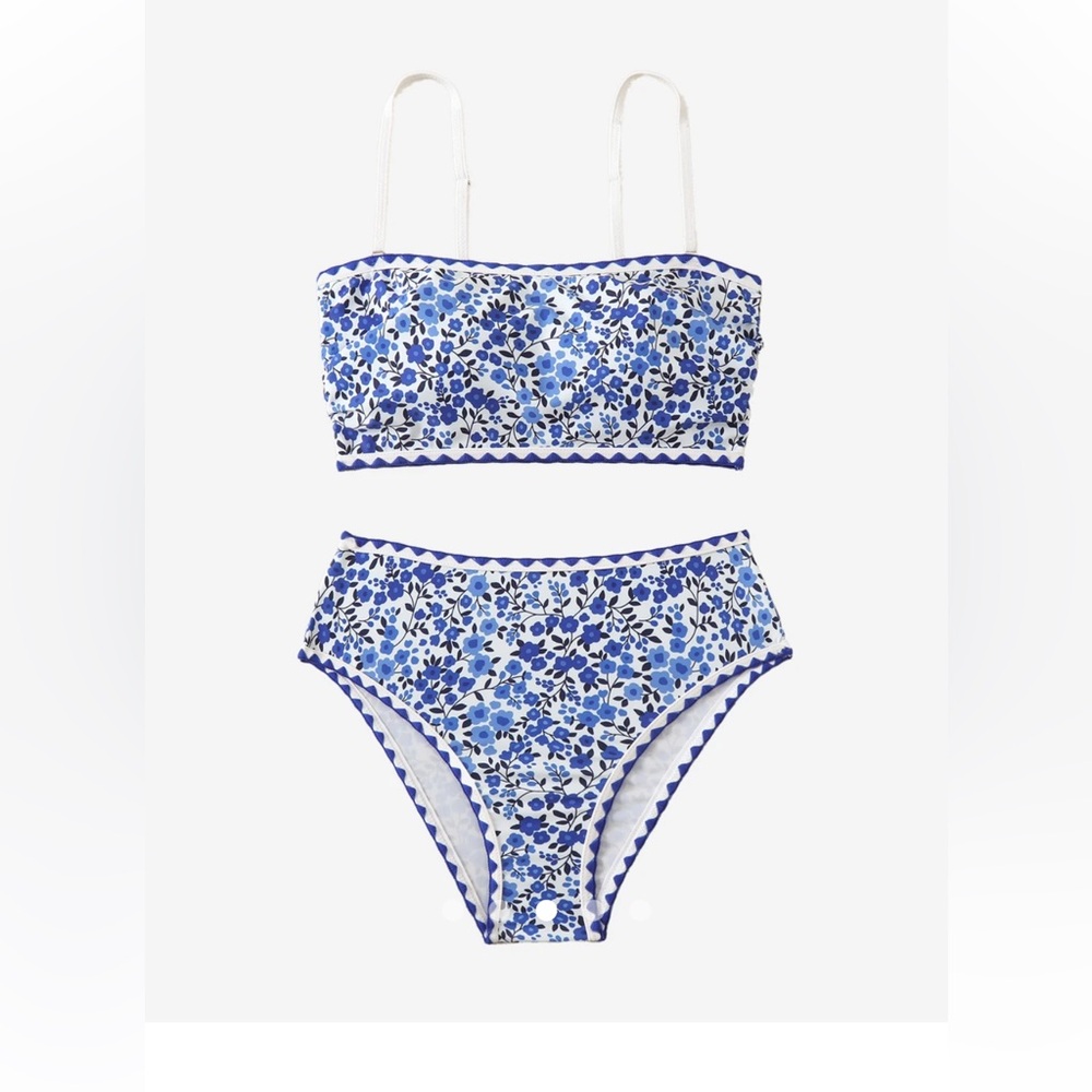 Blue and White Floral Bikini Set - Picture 4 of 5